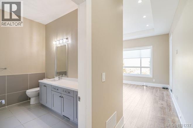 4648 SHERIDAN RIDGE RD - 37