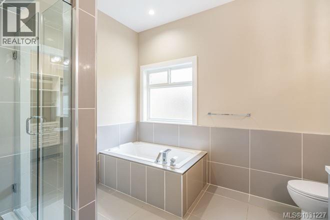 4648 SHERIDAN RIDGE RD - 39