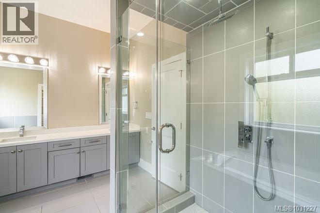 4648 SHERIDAN RIDGE RD - 42