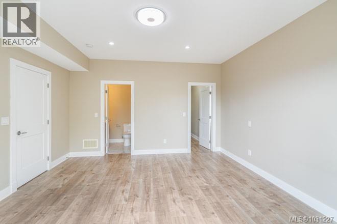 4648 SHERIDAN RIDGE RD - 69