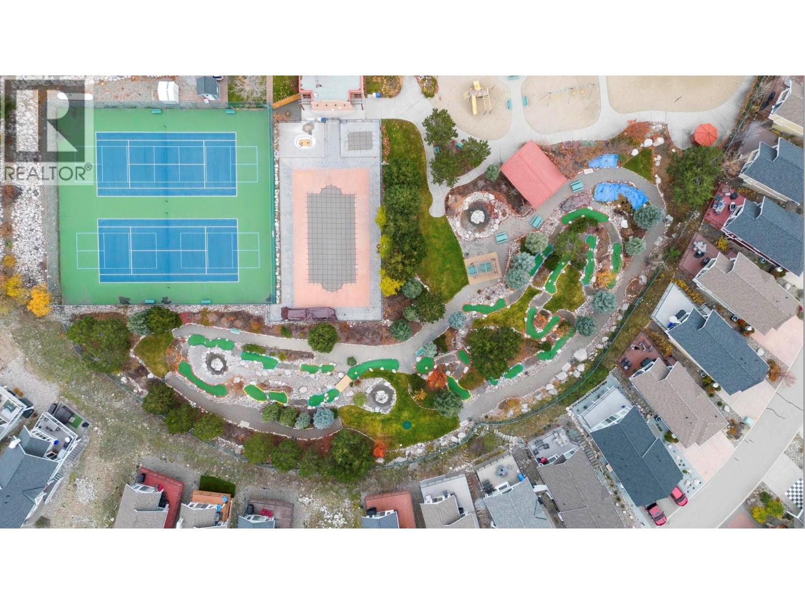 6774 LA PALMA Loop, Kelowna