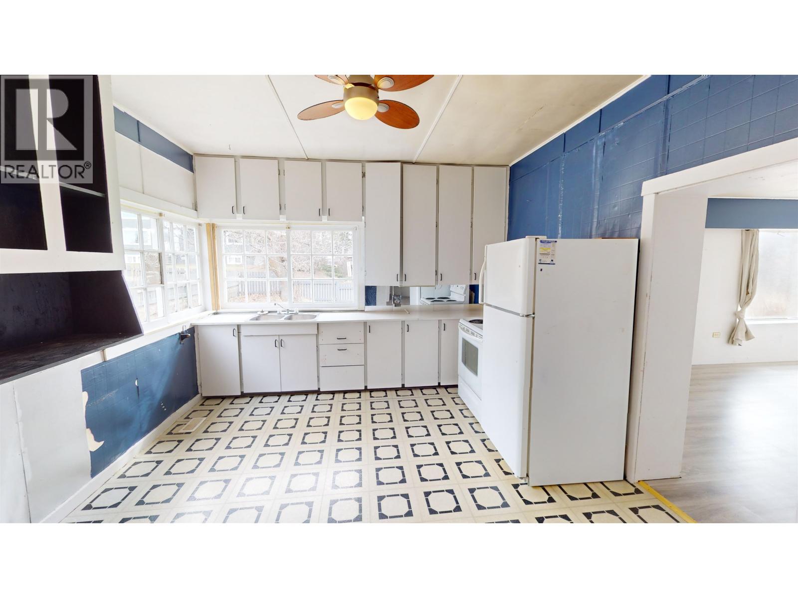 355 WILSON STREET - 10