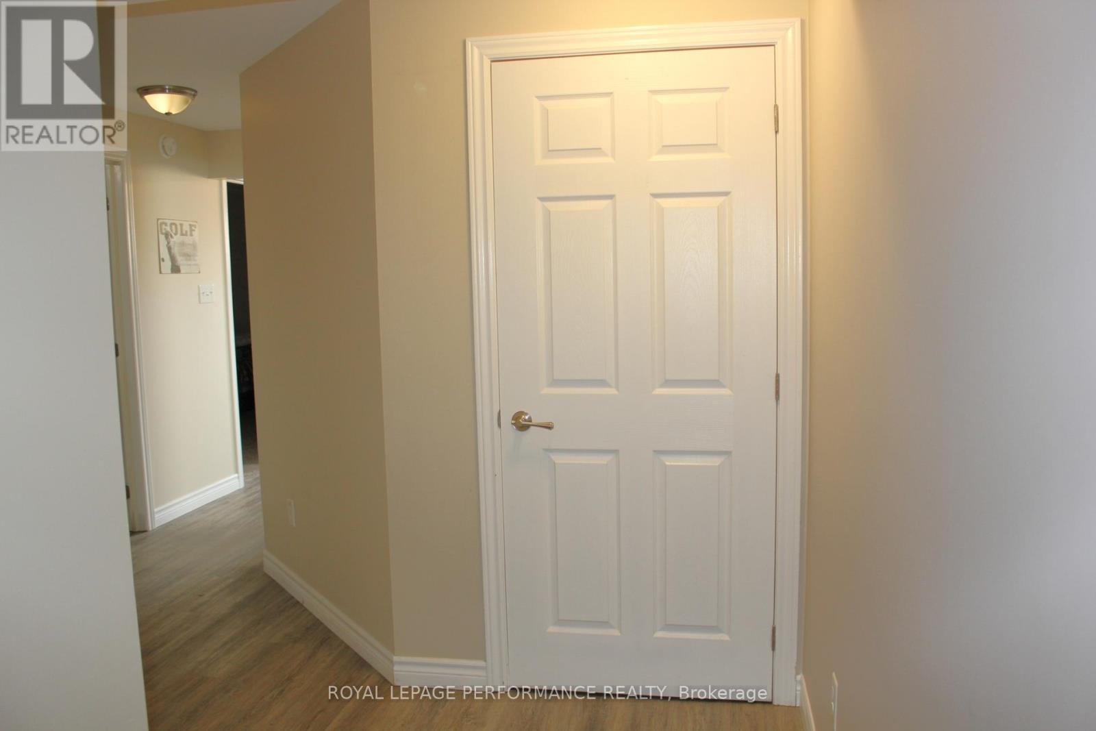 290 GLEN NORA DRIVE - 23