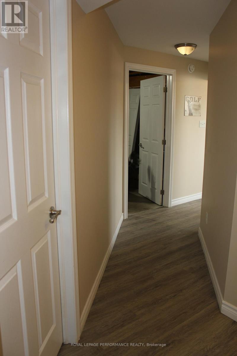 290 GLEN NORA DRIVE - 24