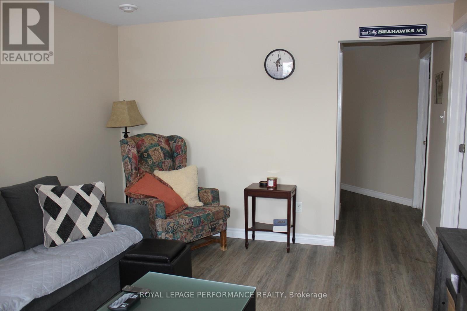 290 GLEN NORA DRIVE - 27