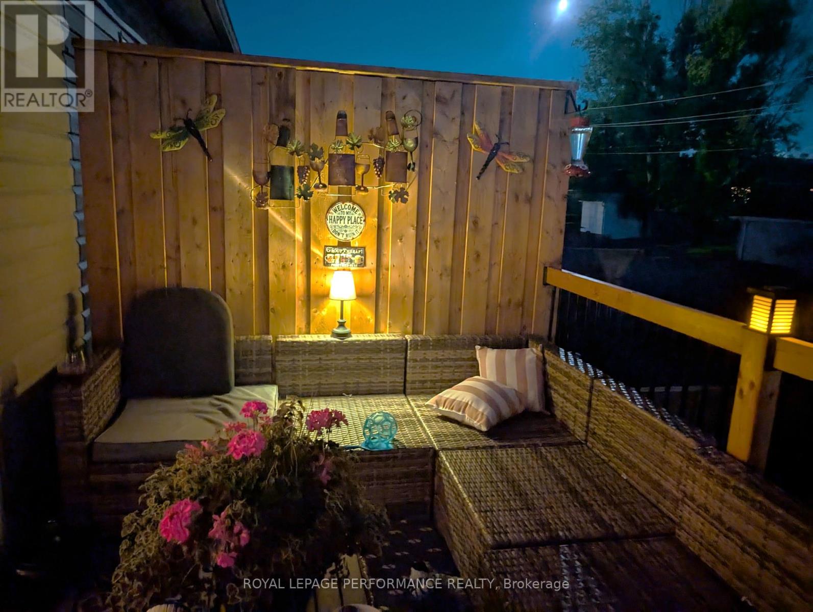 290 GLEN NORA DRIVE - 41