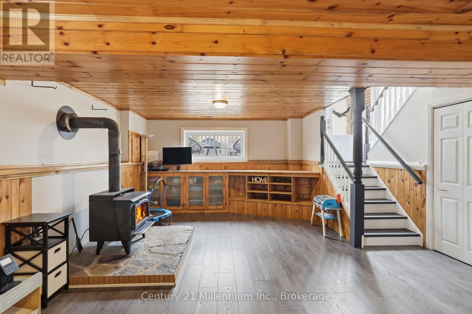 170 JOHN STREET — photo 23