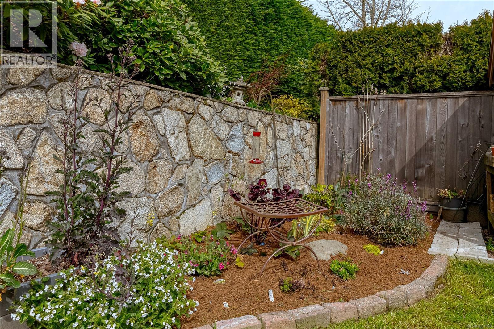 7972 POLO PARK CRES - 46