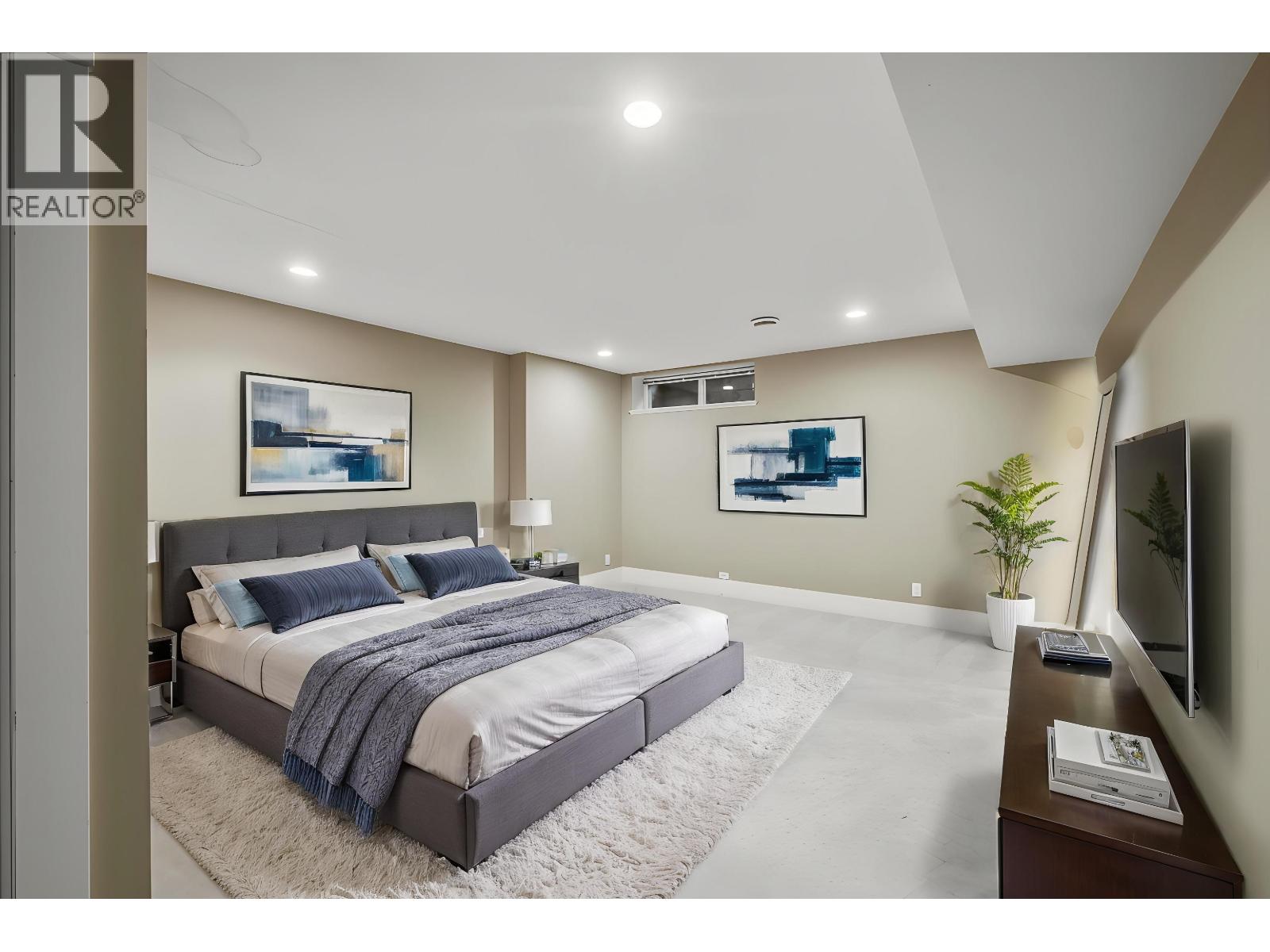 1620 ST. ANDREWS AVENUE, North Vancouver