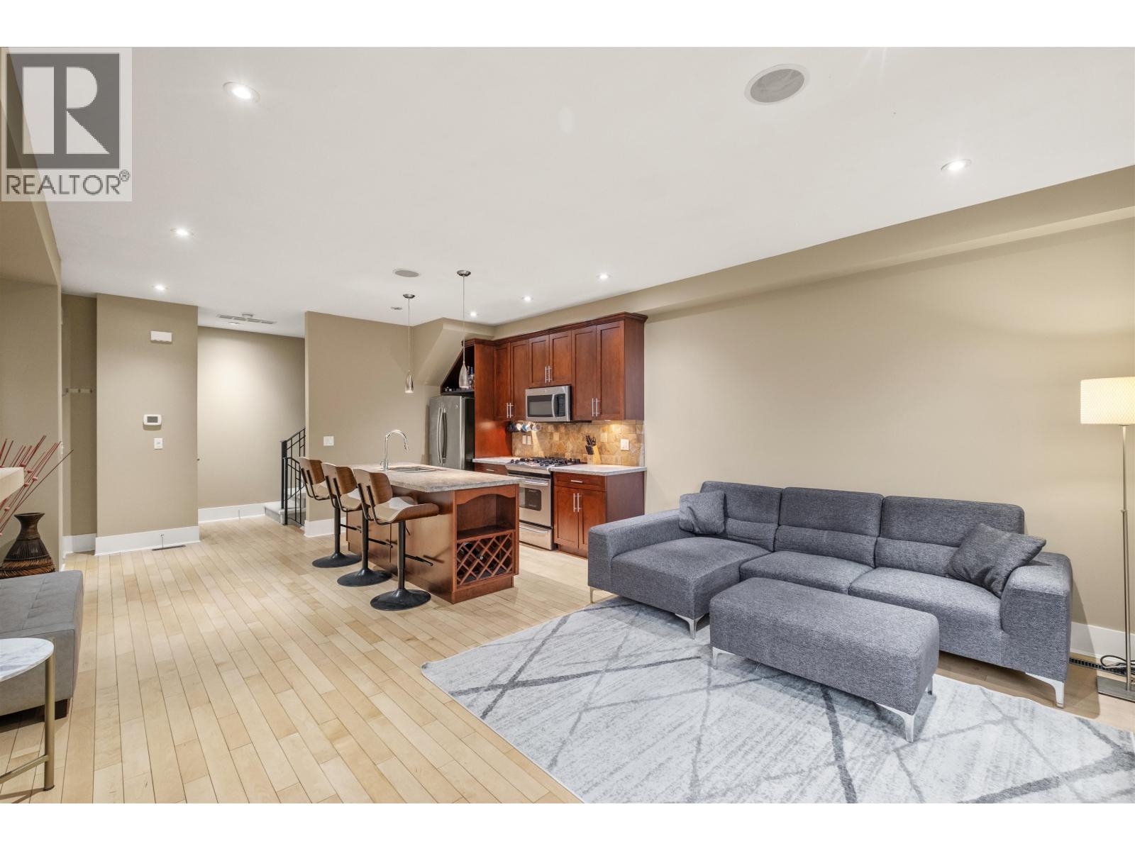 1620 ST. ANDREWS AVENUE, North Vancouver