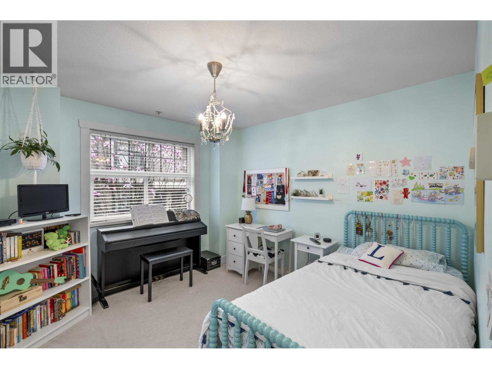 115 828 ROYAL AVENUE, New Westminster