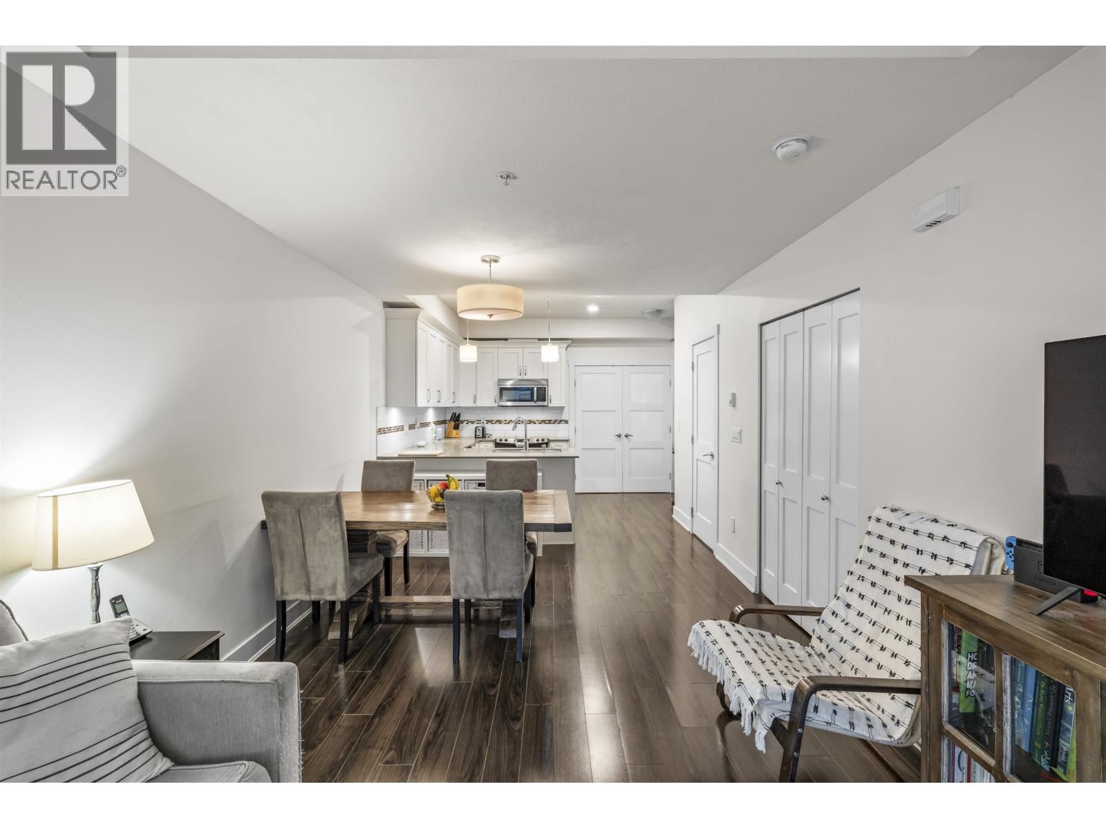 115 828 ROYAL AVENUE, New Westminster