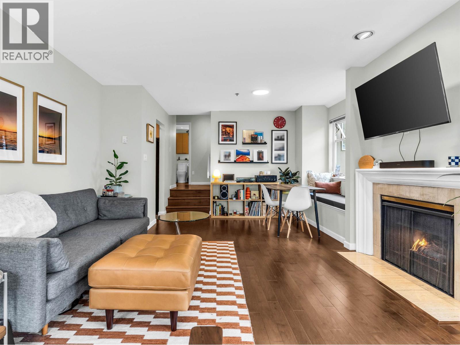 206 1963 W 3RD AVENUE