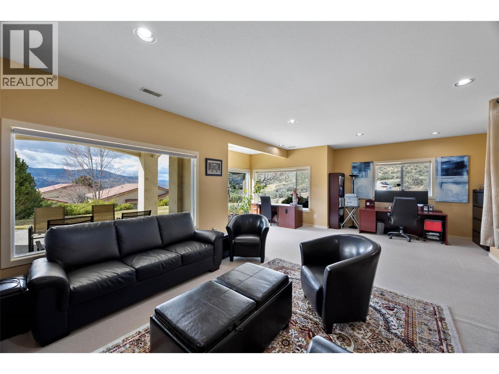 601 ROSEWOOD Lane, Kamloops