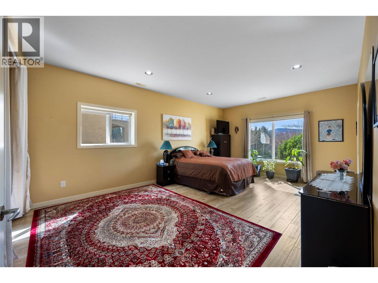 601 ROSEWOOD Lane, Kamloops