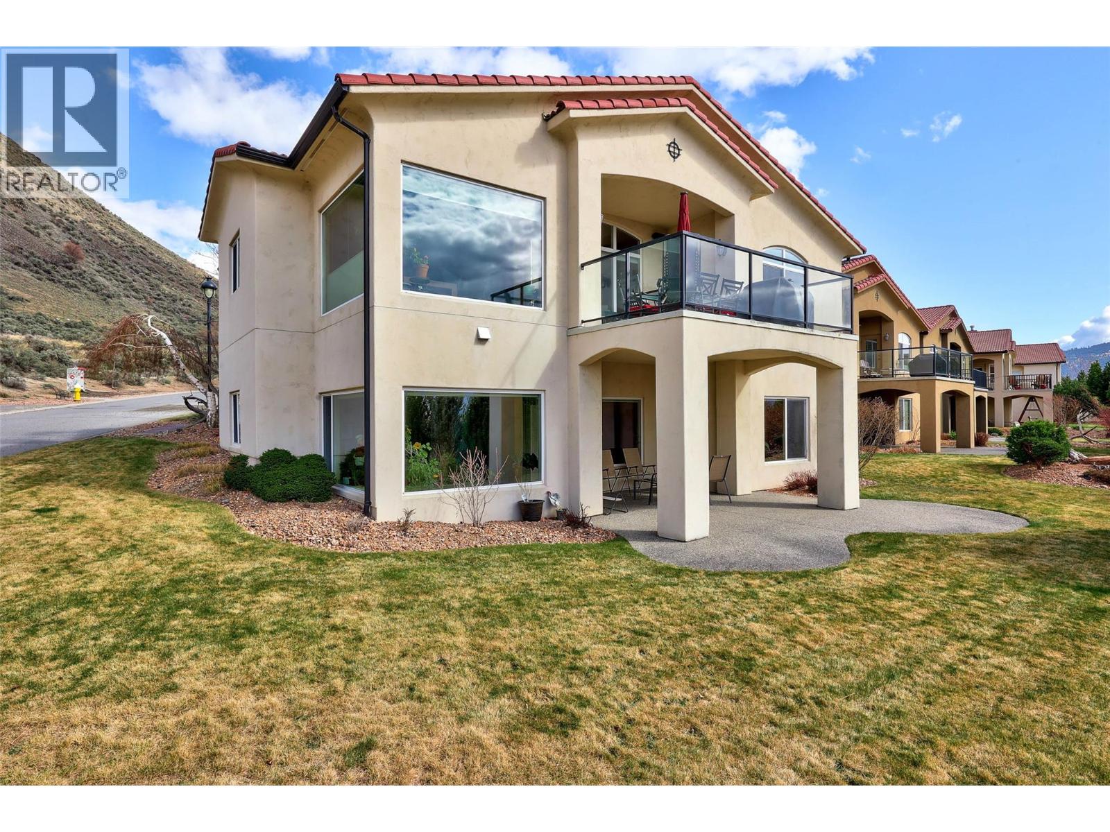 601 ROSEWOOD Lane, Kamloops