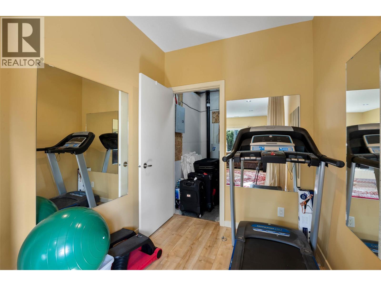 601 ROSEWOOD Lane, Kamloops