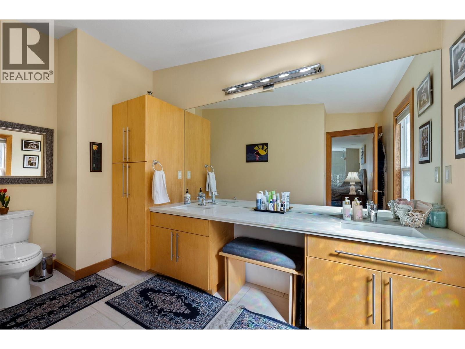 601 ROSEWOOD Lane, Kamloops