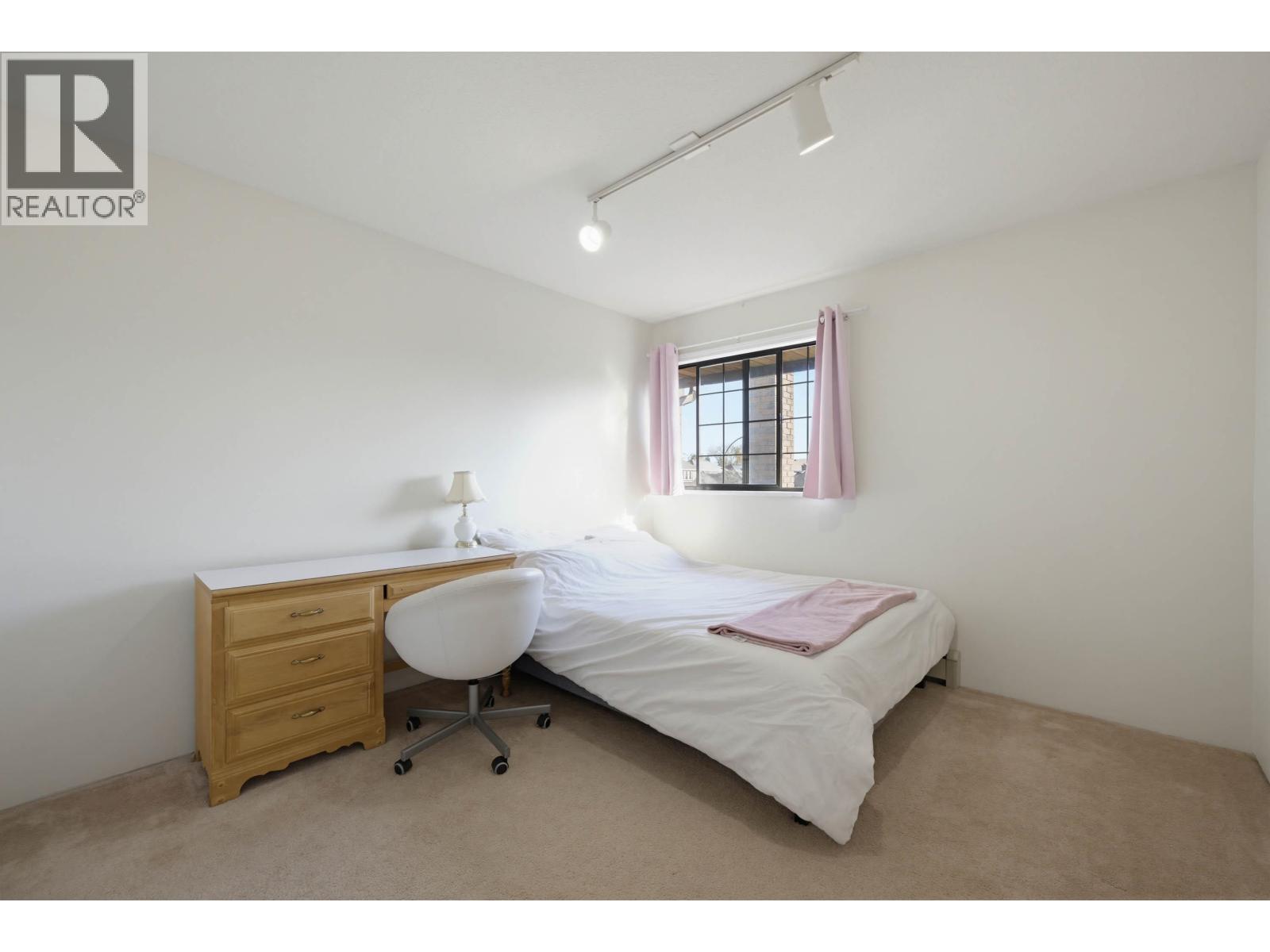 5350 BENTLEY Crescent, Delta