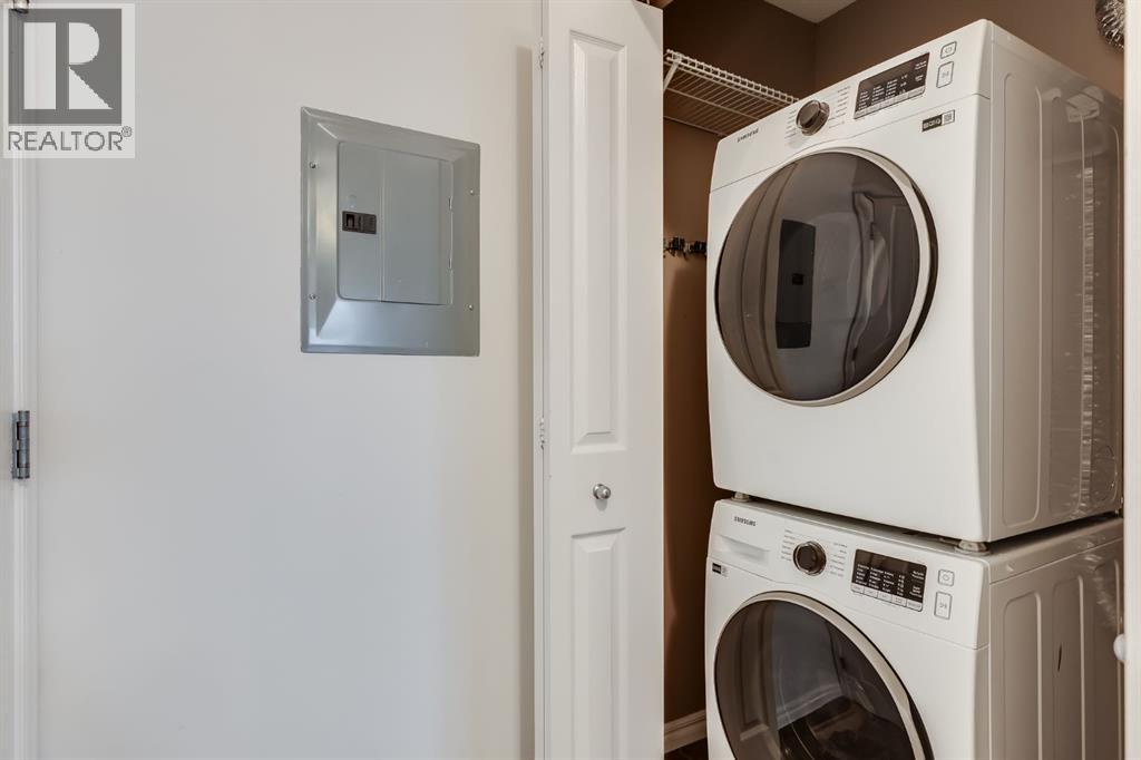 
          4 Kingsland Close Southeast
            <br/>
            <span>Airdrie</span>
            , 
            <span>AB</span>
             <span>T4A0J3</span>
         - Photo 18