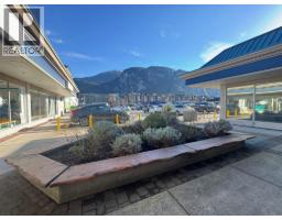 38114 2nd Avenue, Squamish, BC V8B0A6 Photo 21