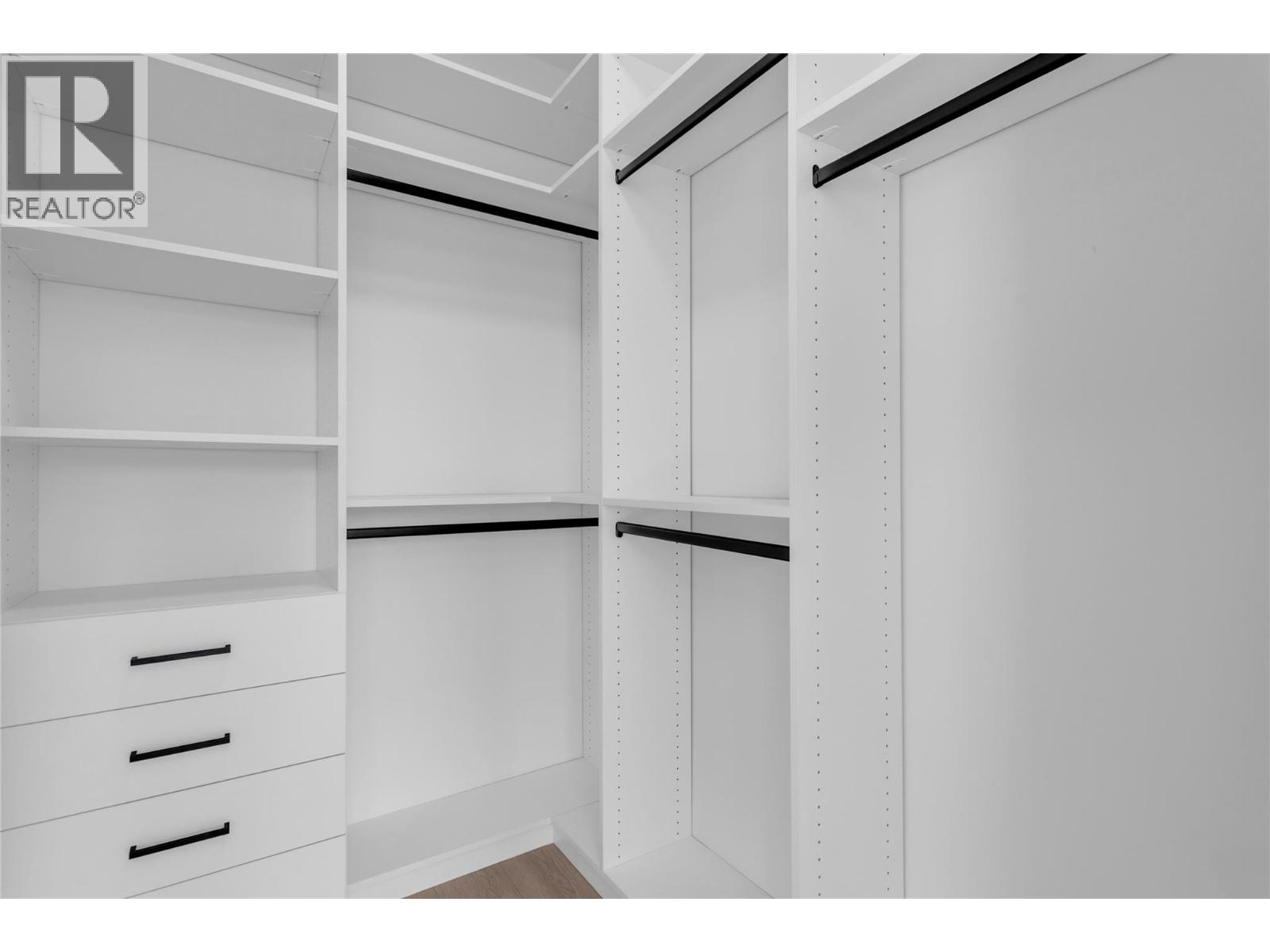 1176 Hume Avenue, Kelowna