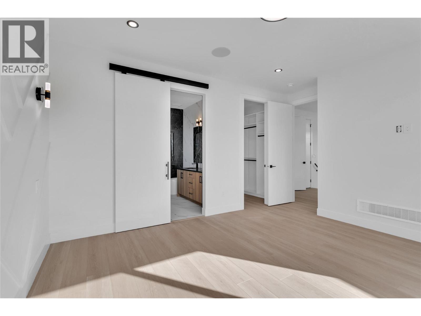 1176 Hume Avenue, Kelowna