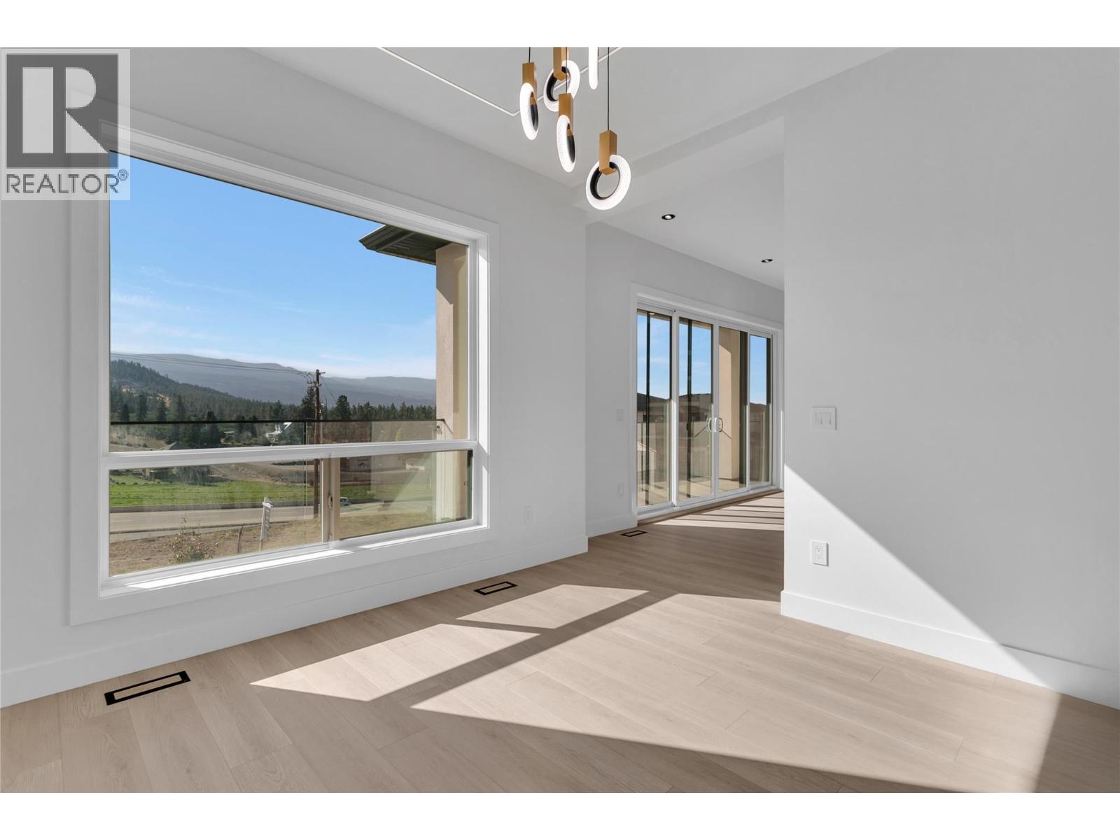 1176 Hume Avenue, Kelowna