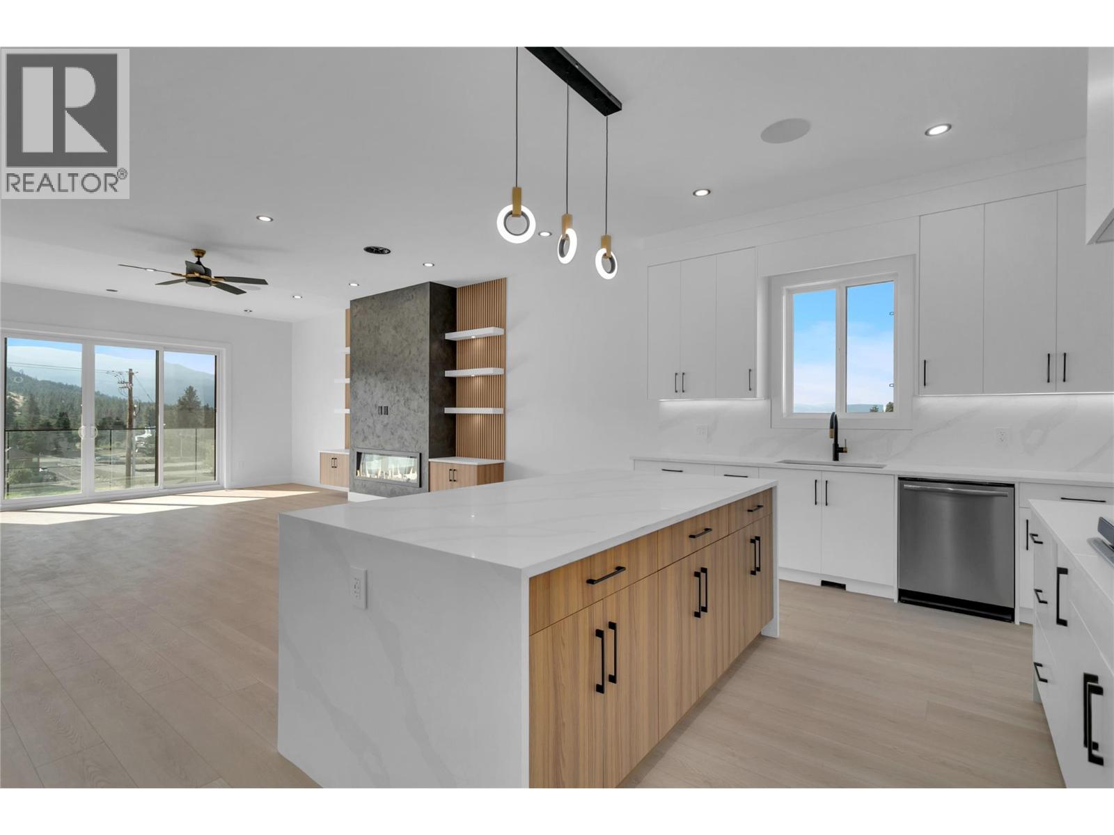 1176 Hume Avenue, Kelowna