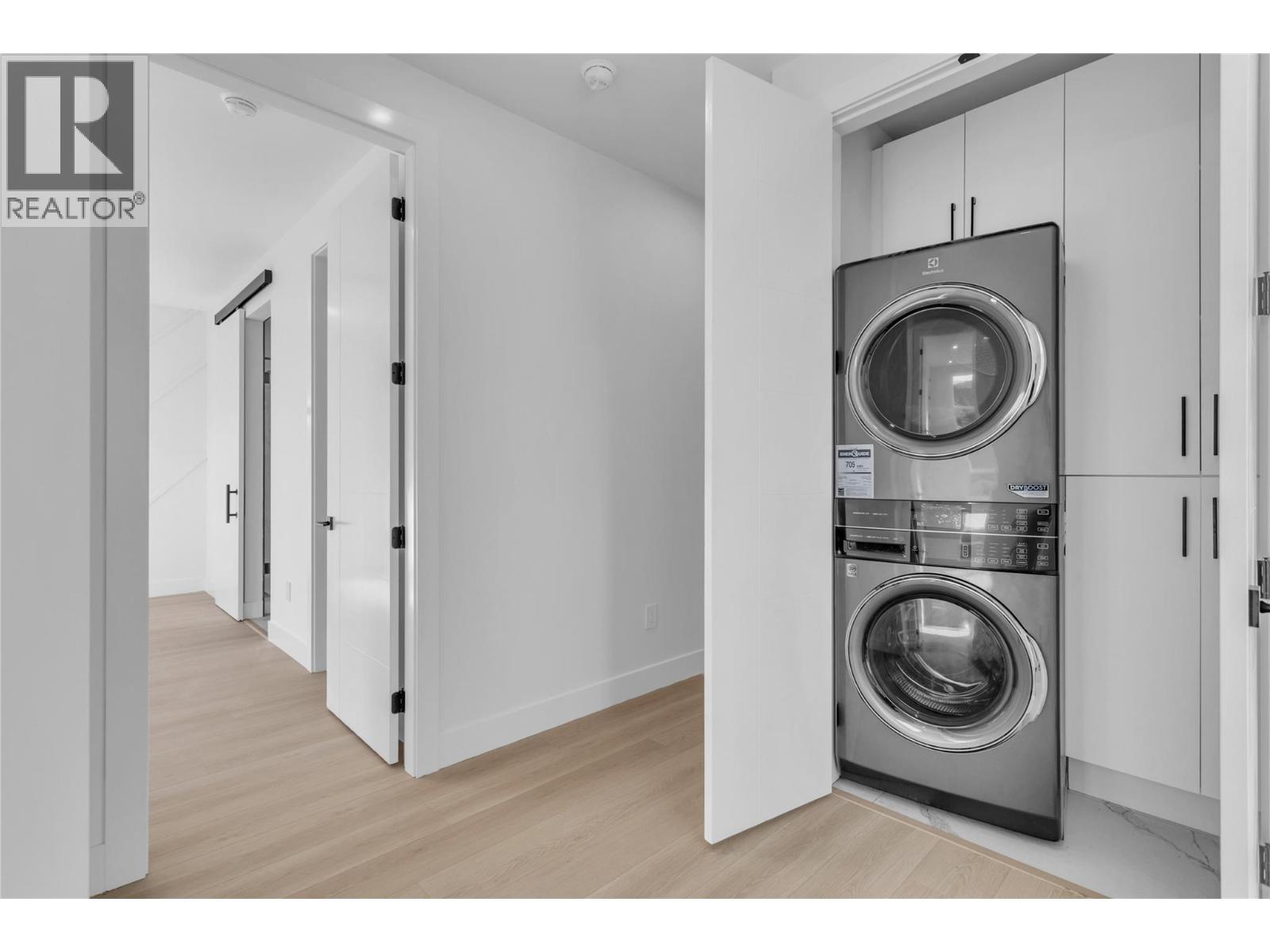 1176 Hume Avenue, Kelowna