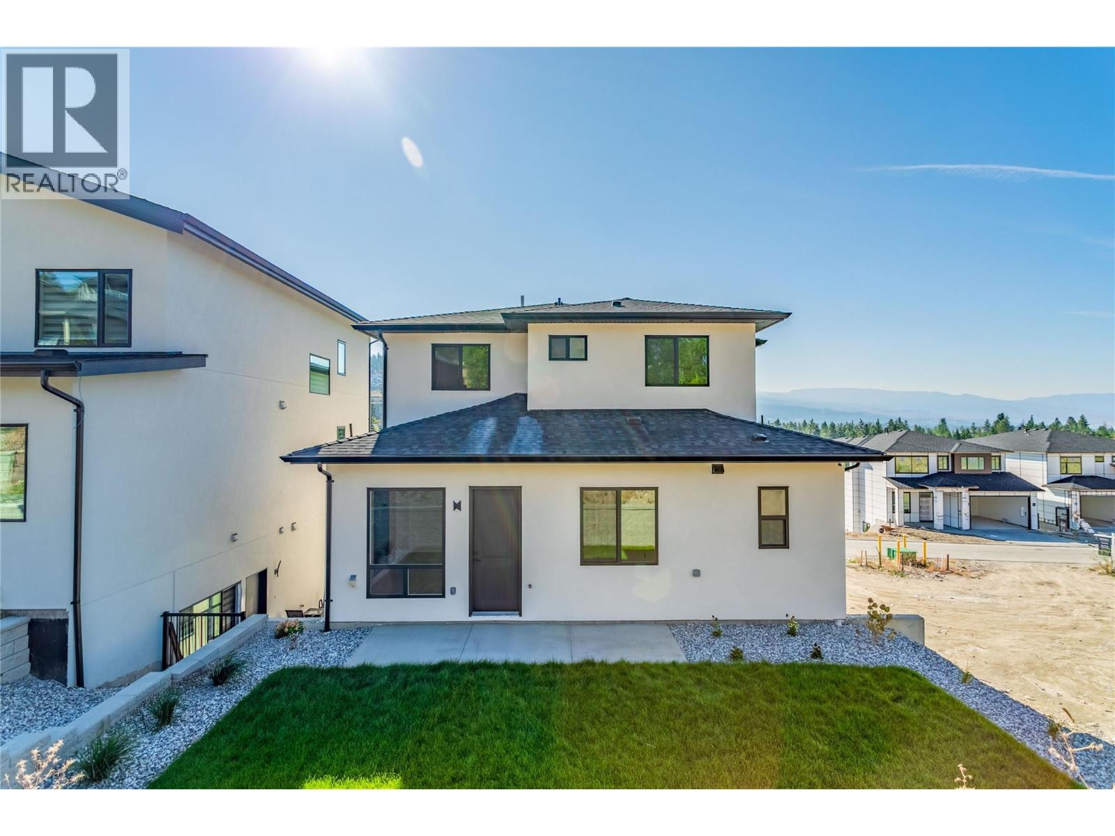 1176 Hume Avenue, Kelowna