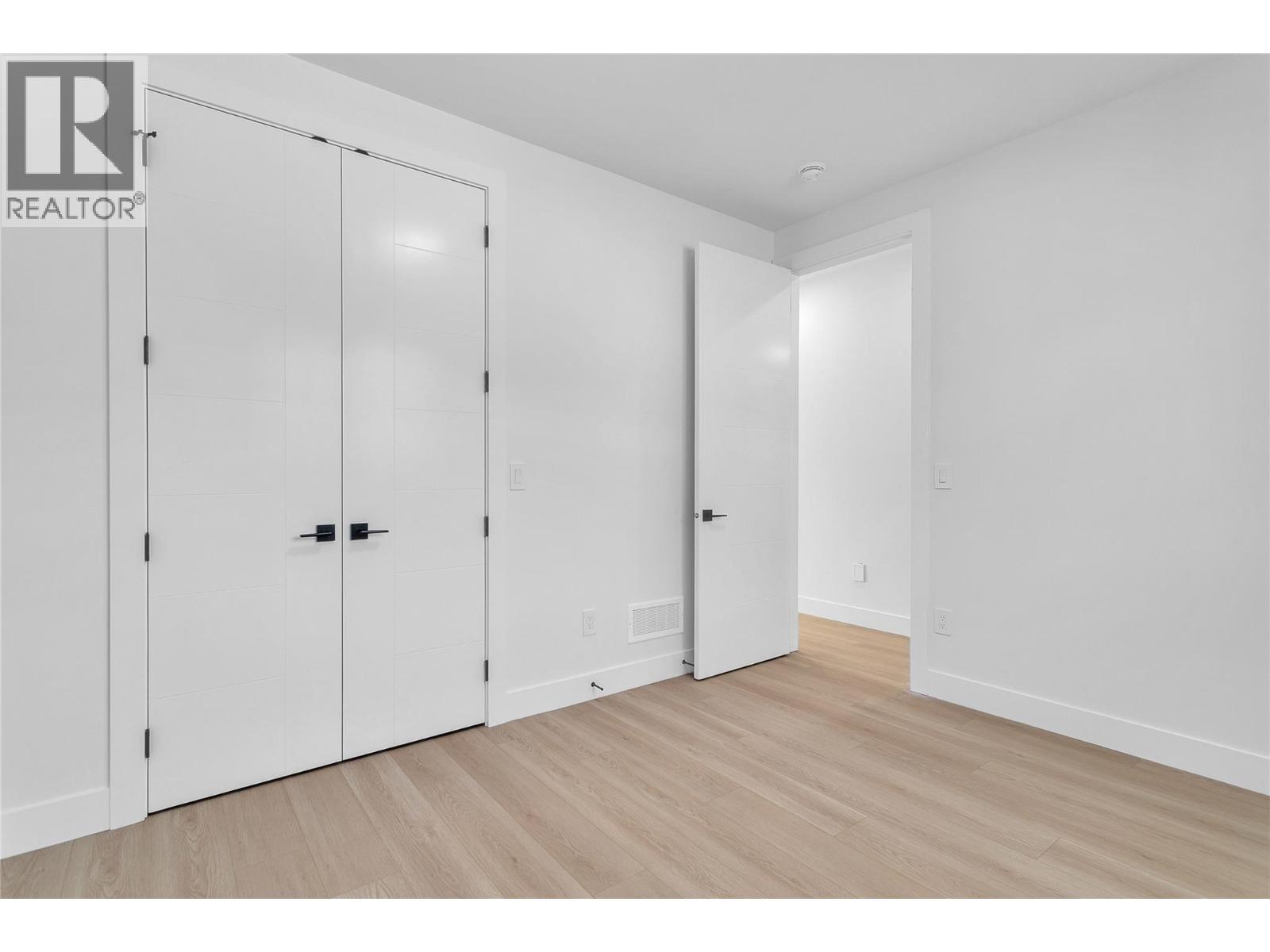 1176 Hume Avenue, Kelowna