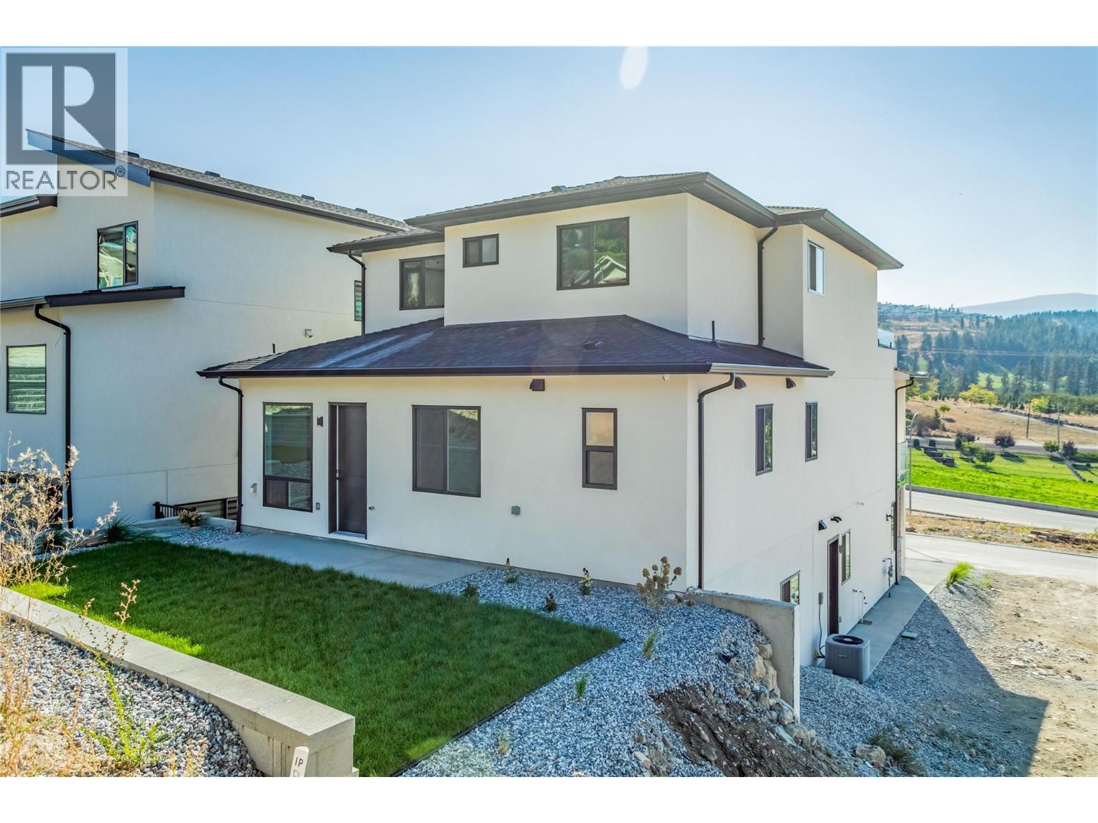 1176 Hume Avenue, Kelowna