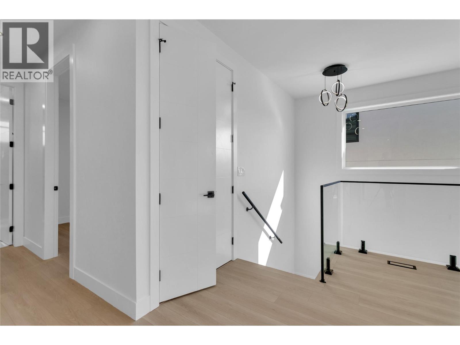 1176 Hume Avenue, Kelowna