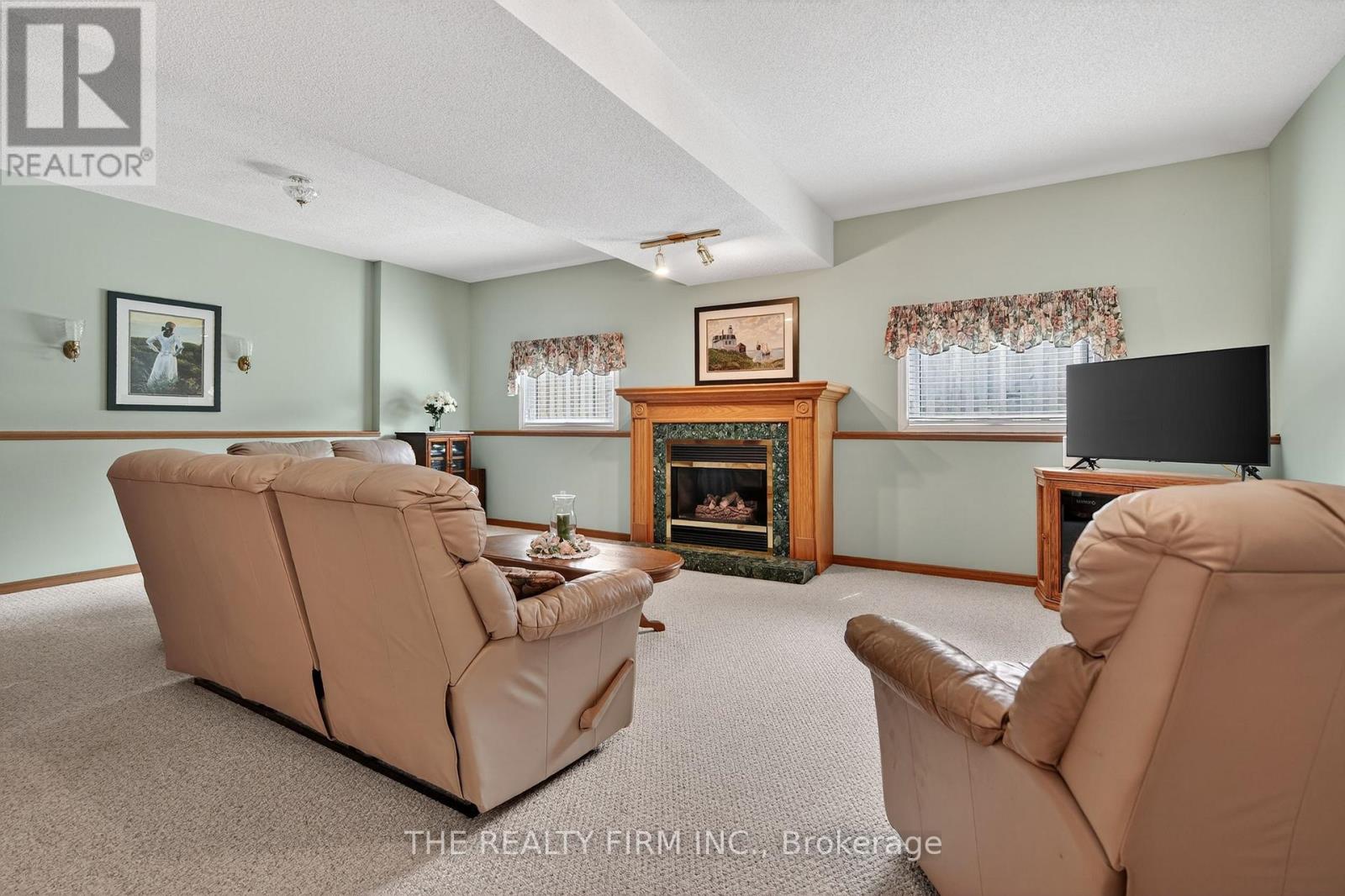 18 EULA WHITE PLACE Property Photo