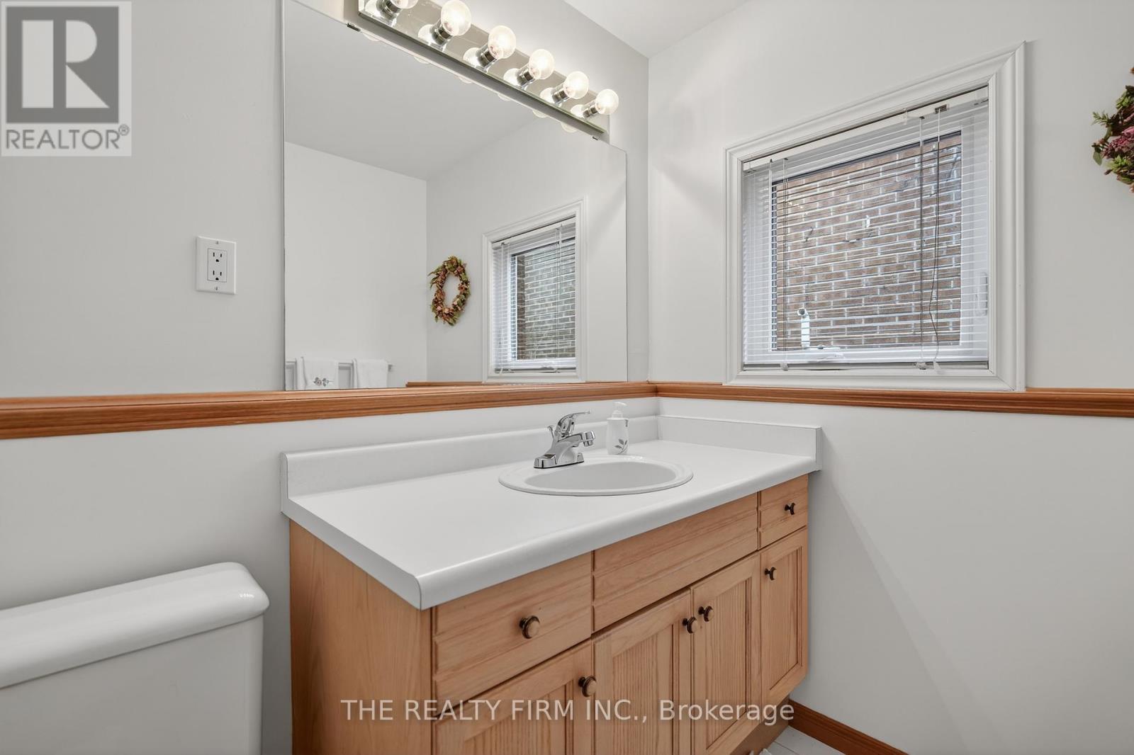 18 EULA WHITE PLACE Property Photo