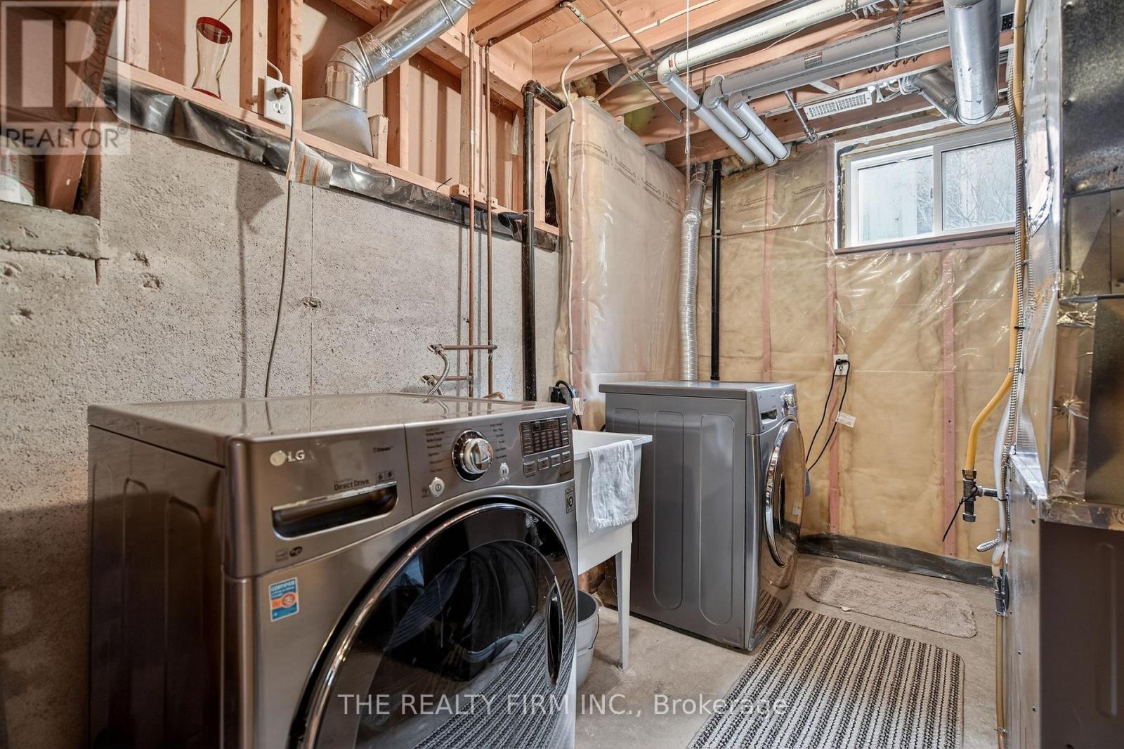 18 EULA WHITE PLACE Property Photo