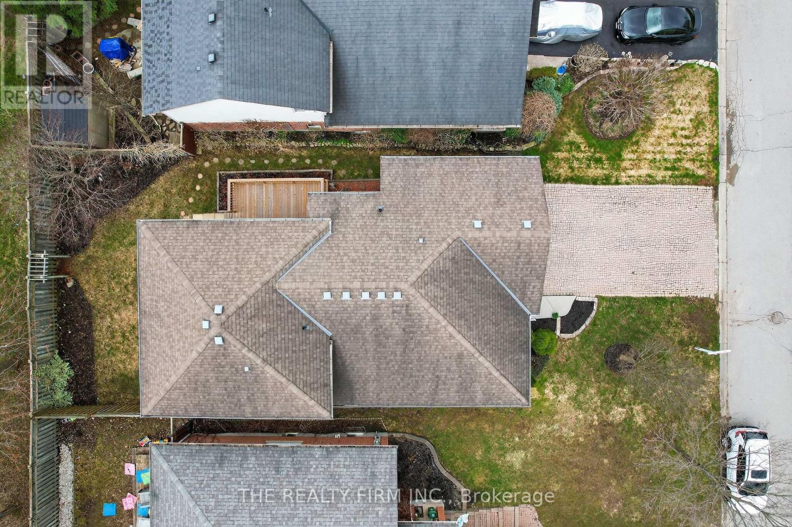 18 EULA WHITE PLACE Property Photo