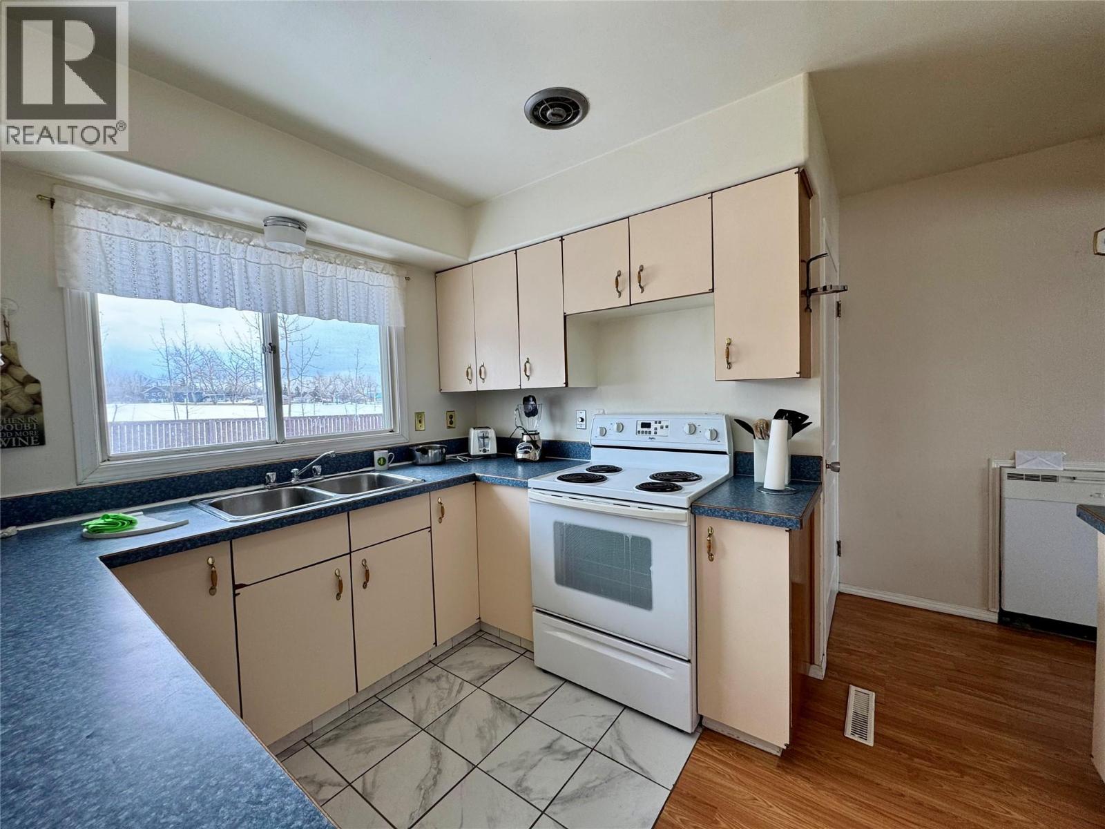 9308 Ravine Drive, Dawson Creek