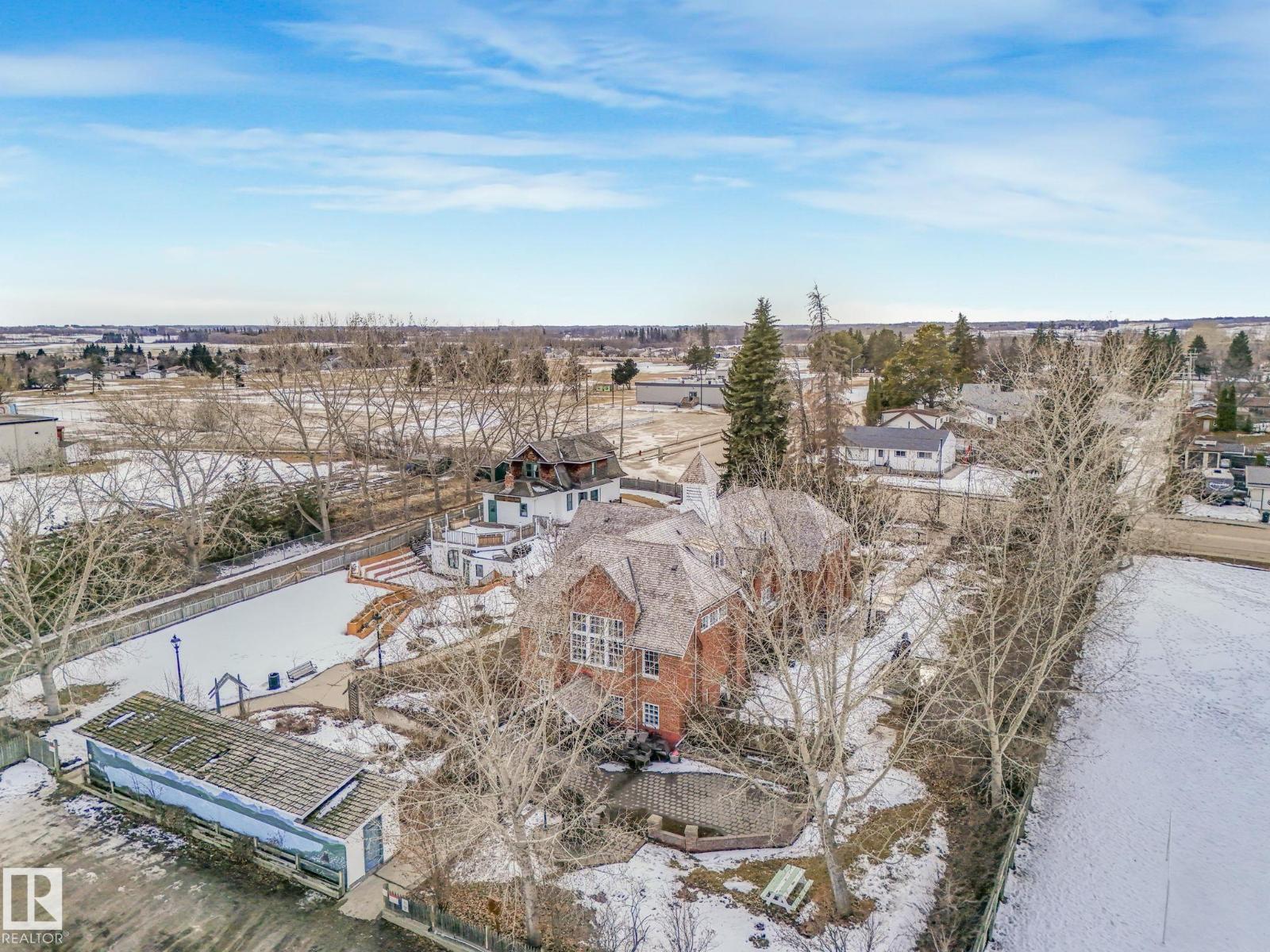 1304 GRAYBRIAR GR, Stony Plain
