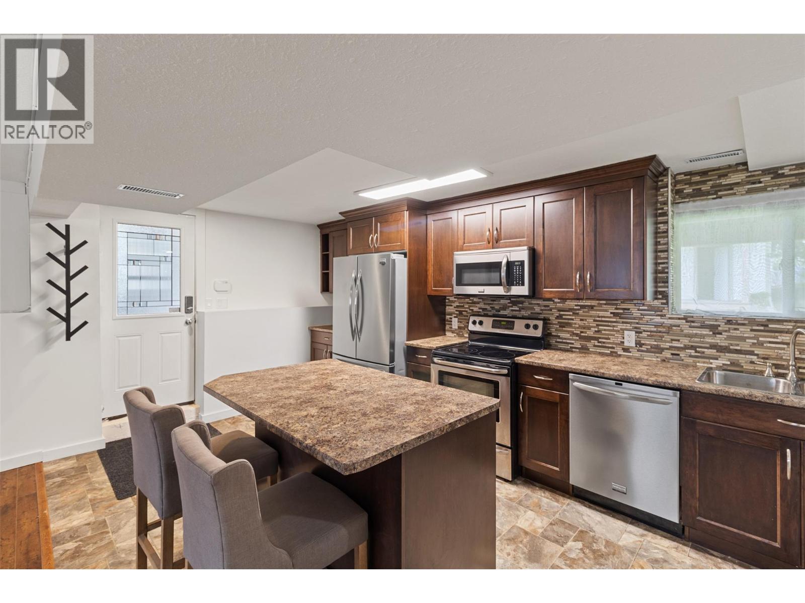 845 ELDER Road, Kamloops