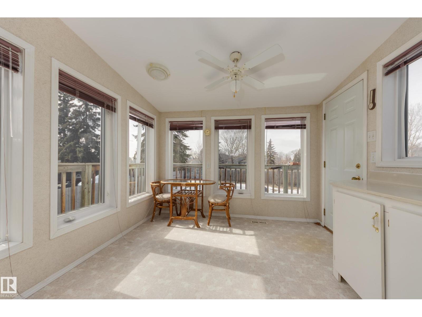 2058 74 ST NW, Edmonton