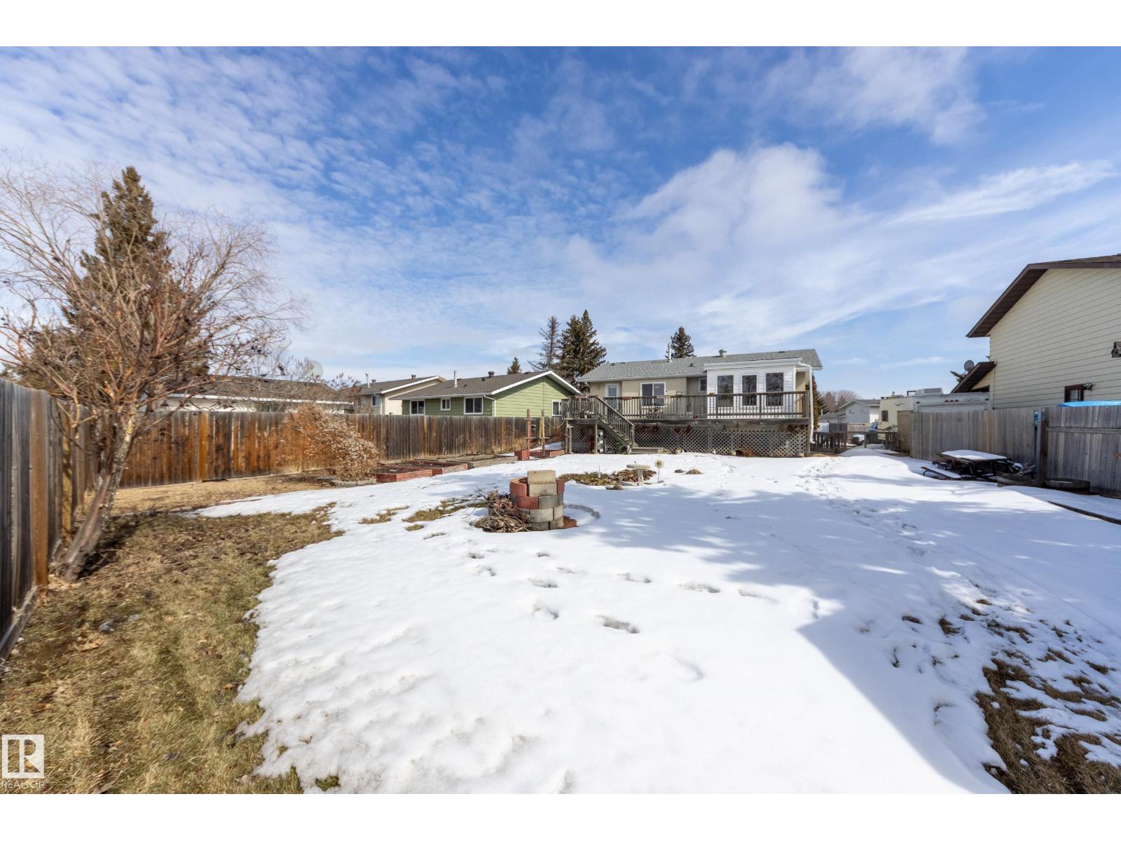 2058 74 ST NW, Edmonton