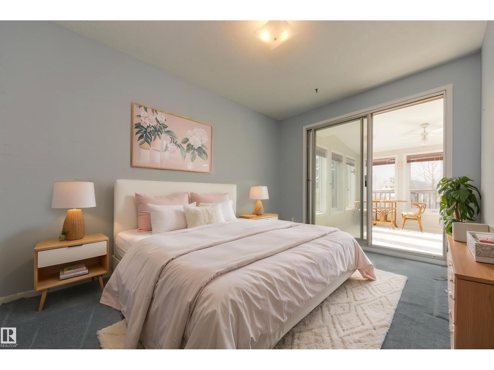 2058 74 ST NW, Edmonton