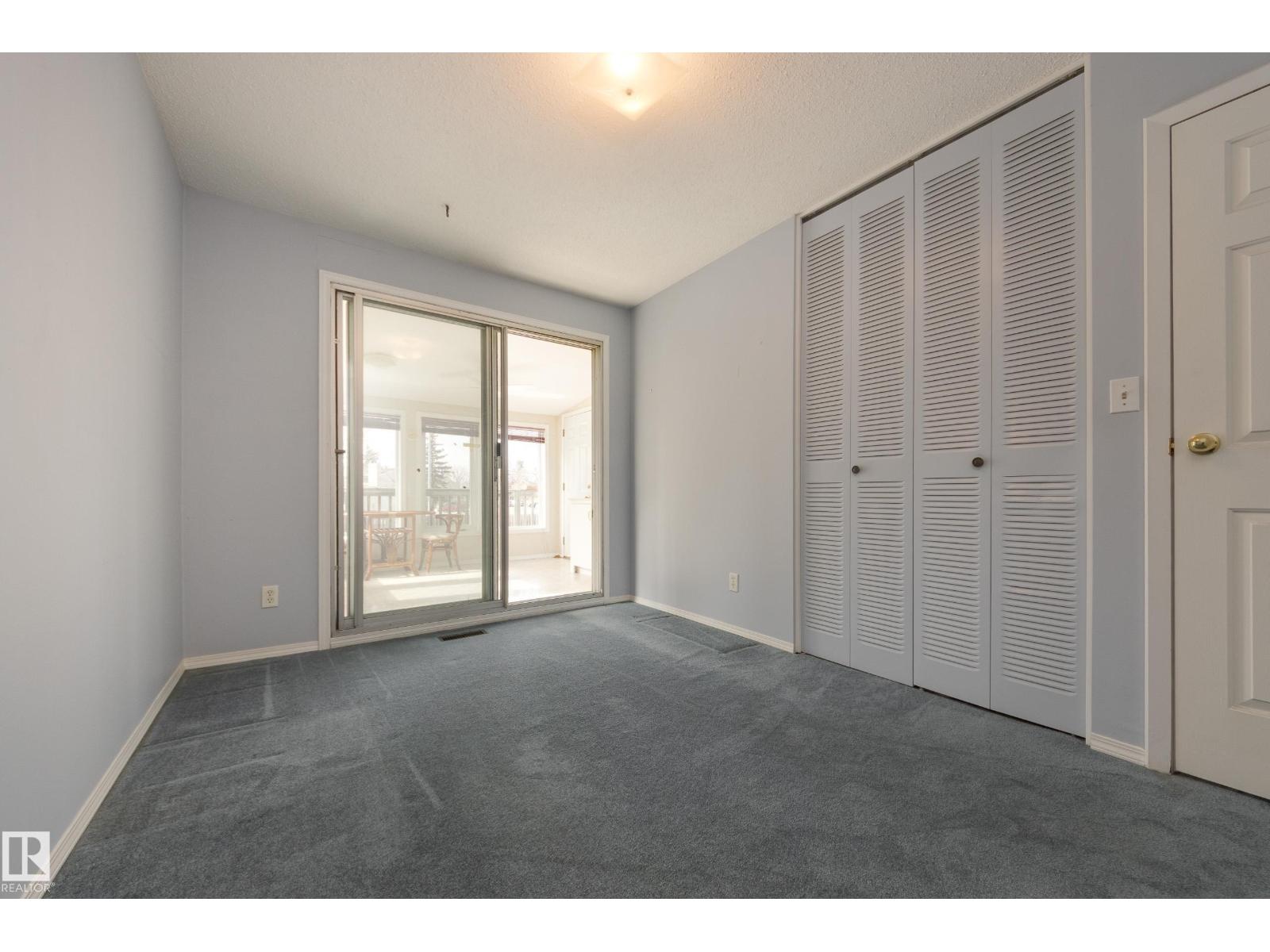 2058 74 ST NW, Edmonton