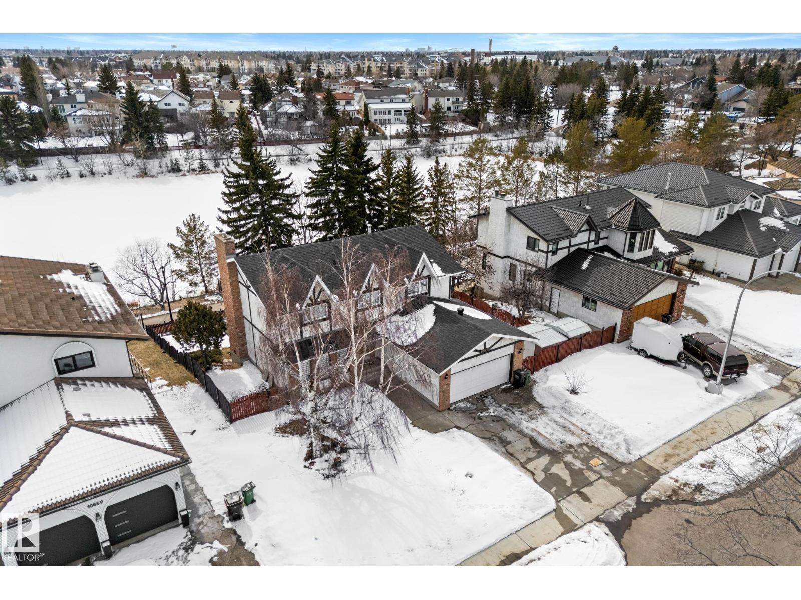 10673 161 AV NW, Edmonton