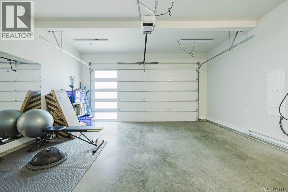 2399 Azurite Cres - 36