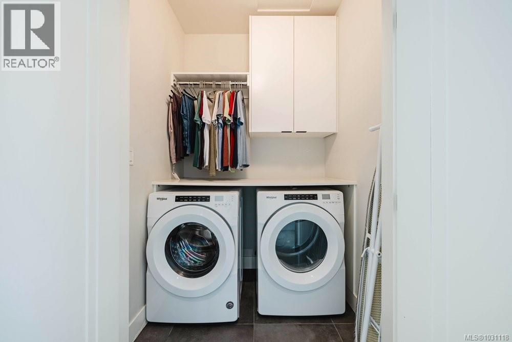 2399 AZURITE CRES - 27