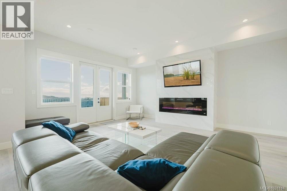 2399 Azurite Cres - 9
