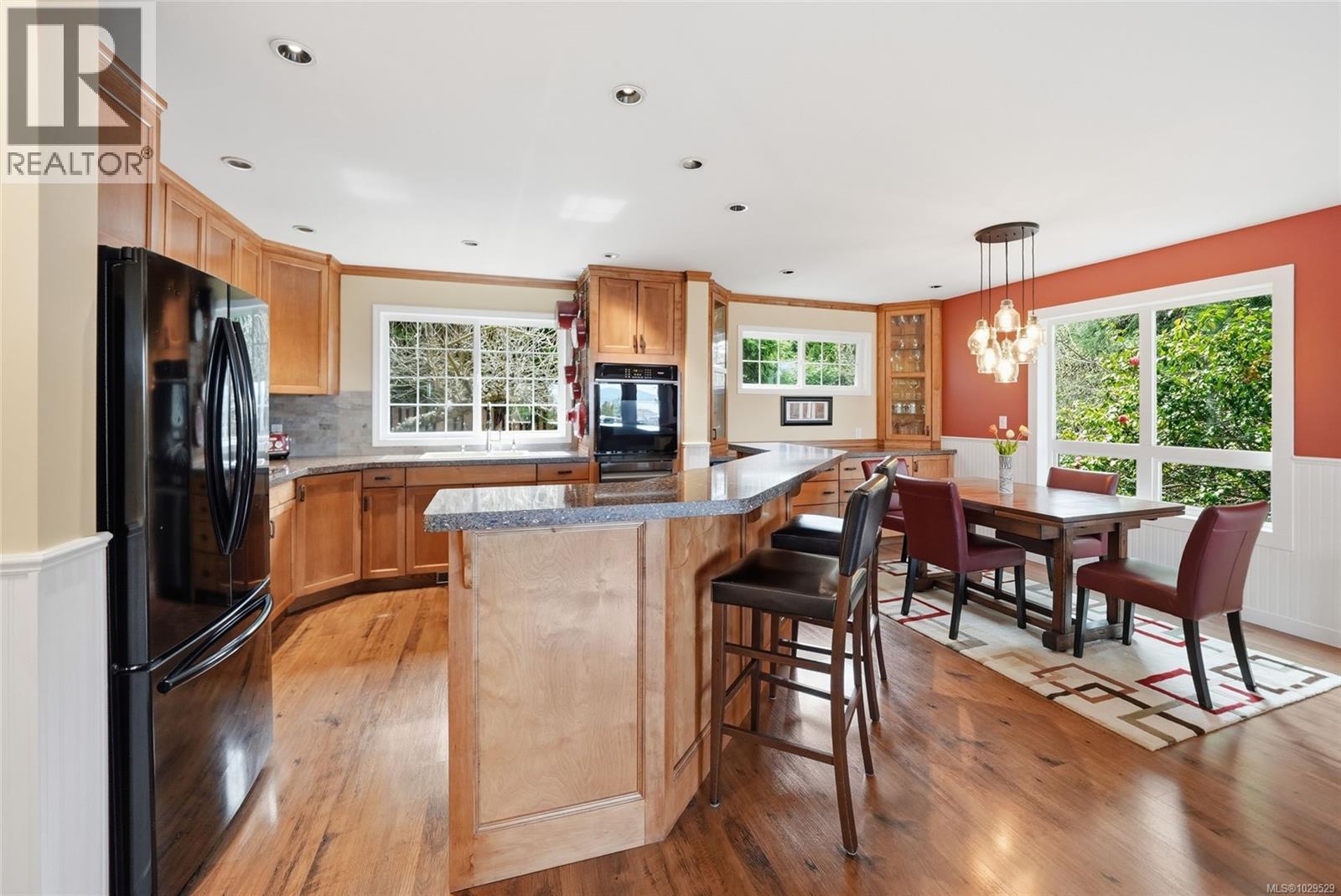 3259 DOLPHIN DR - 23